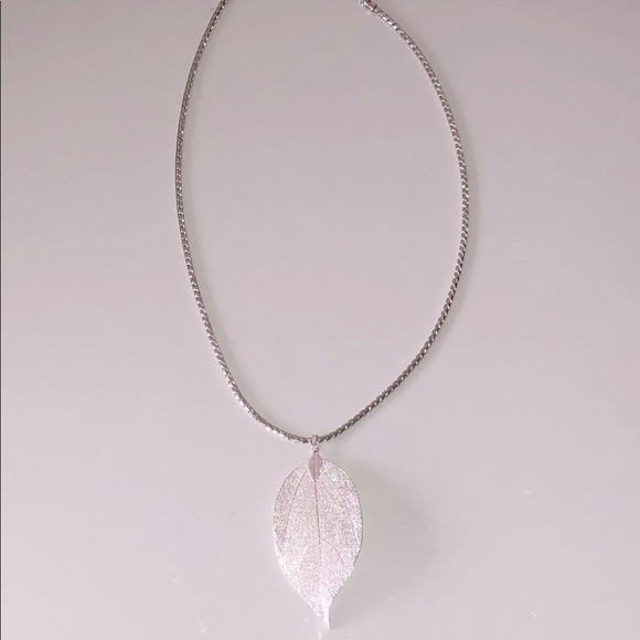 Silver leaf pendant 18” silver necklace - Picture 1 of 5